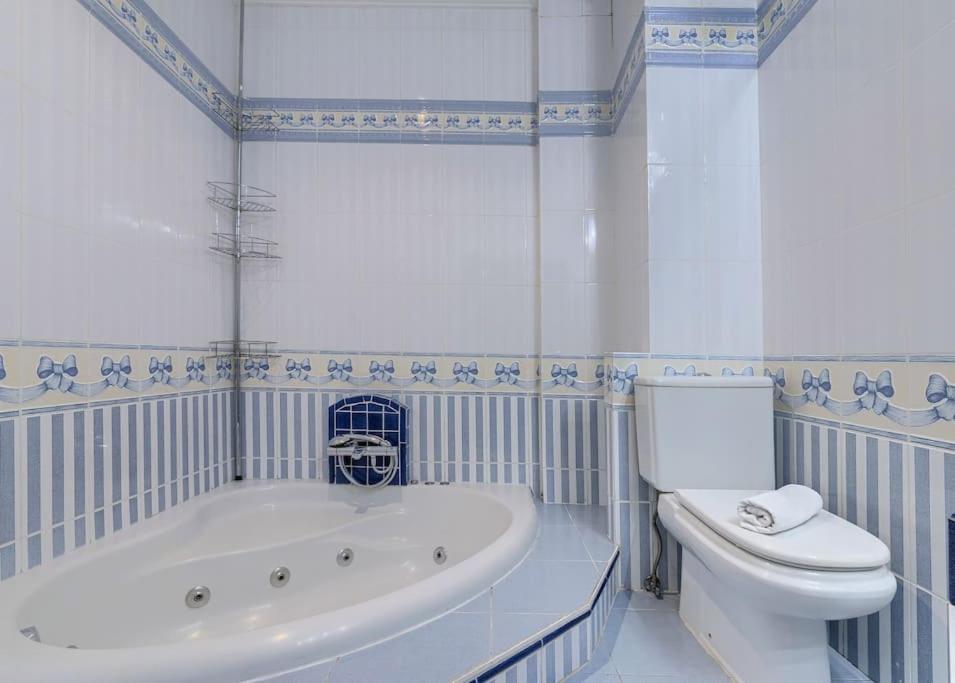San Mames Football & Parking Appartement *