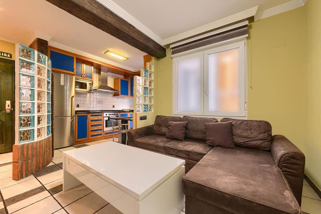 Apartament San Mames Football & Parking *